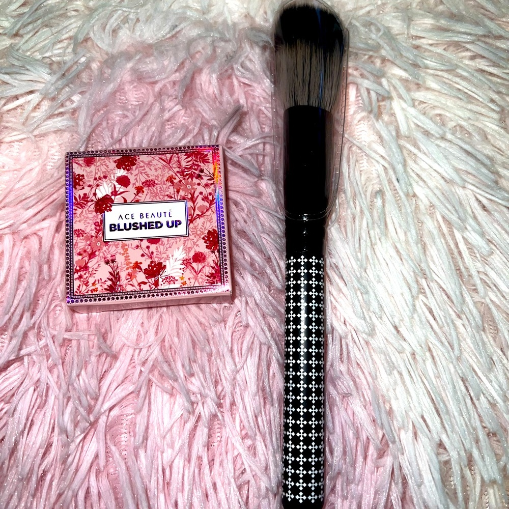 NEW Ace Beaute Blushed Up Blush in Plummy + Lovecraft Beauty #2 Powder Brush Duo
